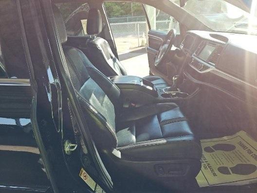 used 2019 Toyota Highlander car, priced at $25,995