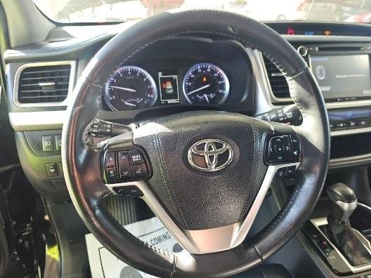 used 2019 Toyota Highlander car, priced at $25,995