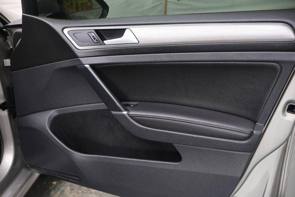 used 2016 Volkswagen Golf SportWagen car, priced at $13,995