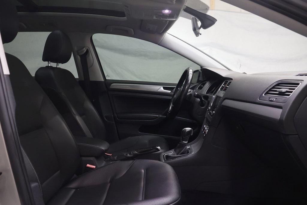 used 2016 Volkswagen Golf SportWagen car, priced at $13,995