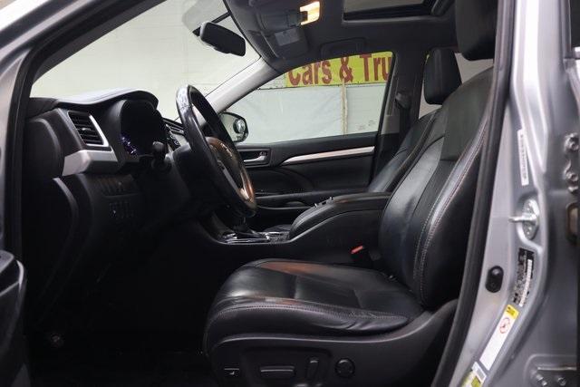 used 2015 Toyota Highlander car, priced at $16,995
