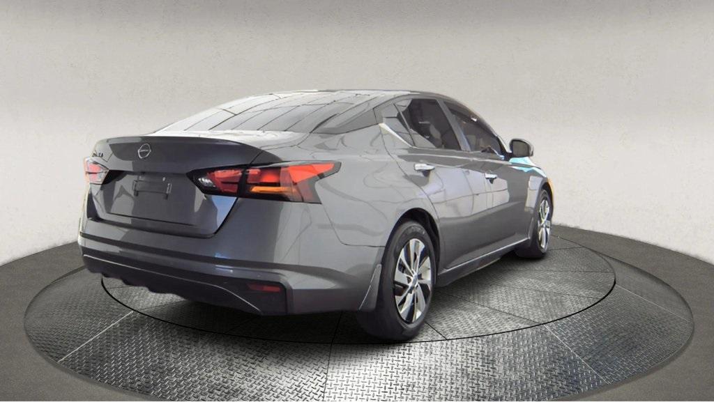 used 2023 Nissan Altima car