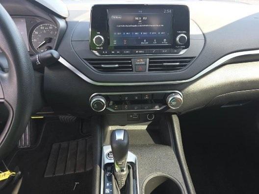 used 2023 Nissan Altima car