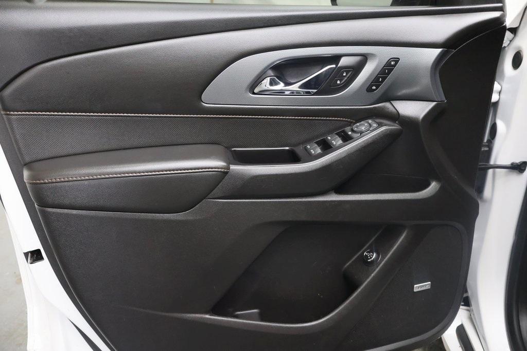 used 2020 Chevrolet Traverse car, priced at $28,993
