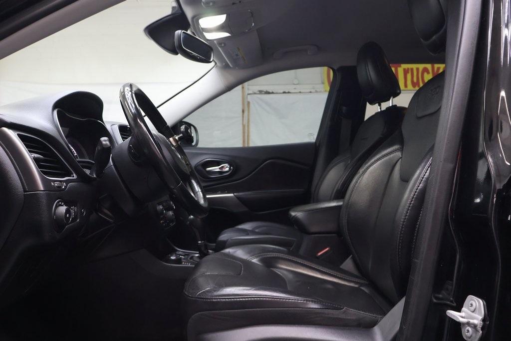 used 2019 Jeep Cherokee car, priced at $15,695