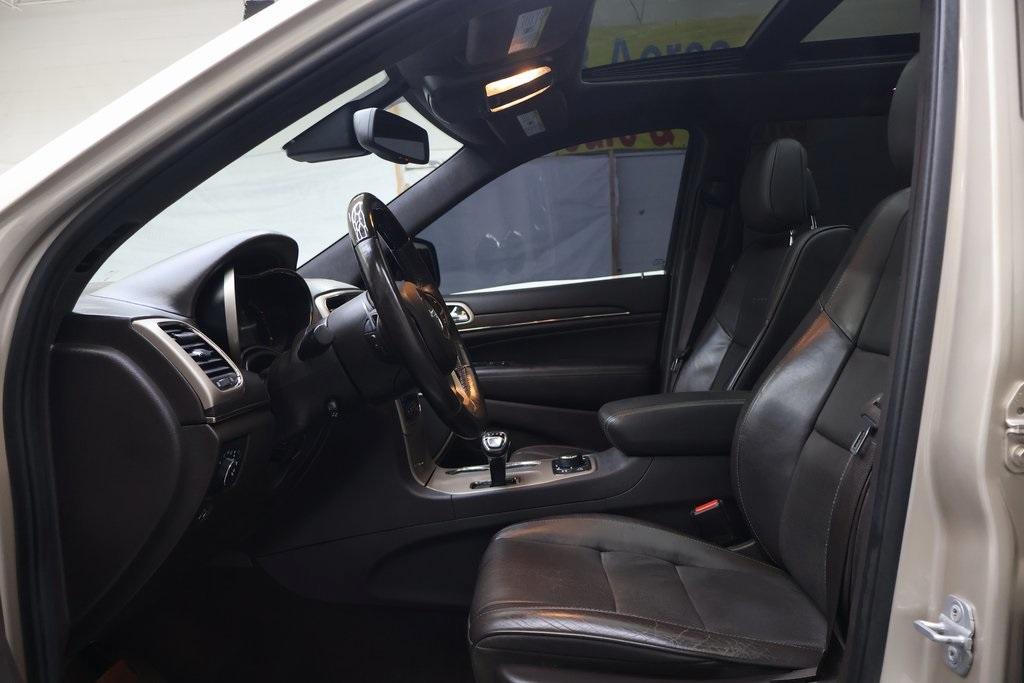 used 2014 Jeep Grand Cherokee car, priced at $18,995