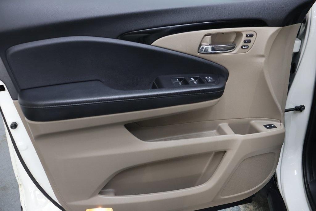 used 2019 Honda Pilot car, priced at $21,995