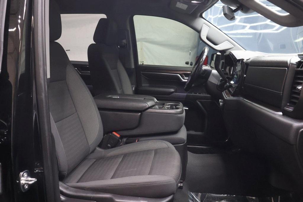 used 2022 Chevrolet Silverado 1500 car, priced at $32,995