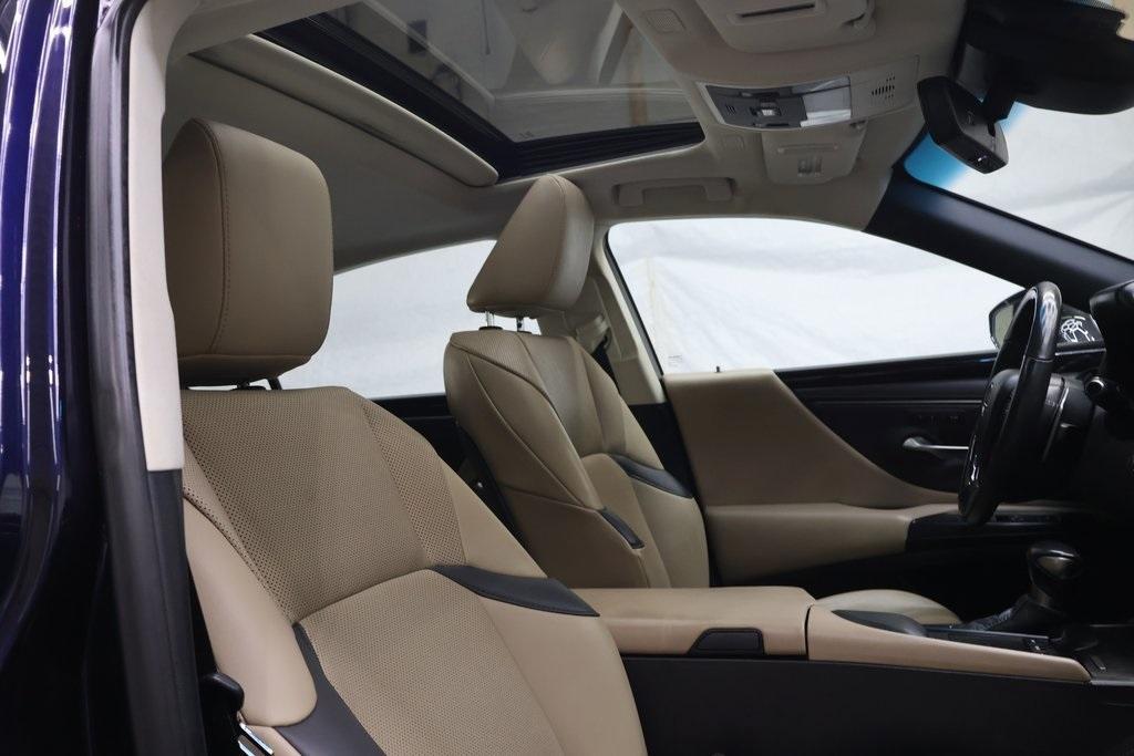 used 2021 Lexus ES 350 car, priced at $29,995