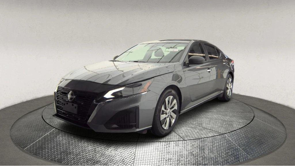 used 2024 Nissan Altima car