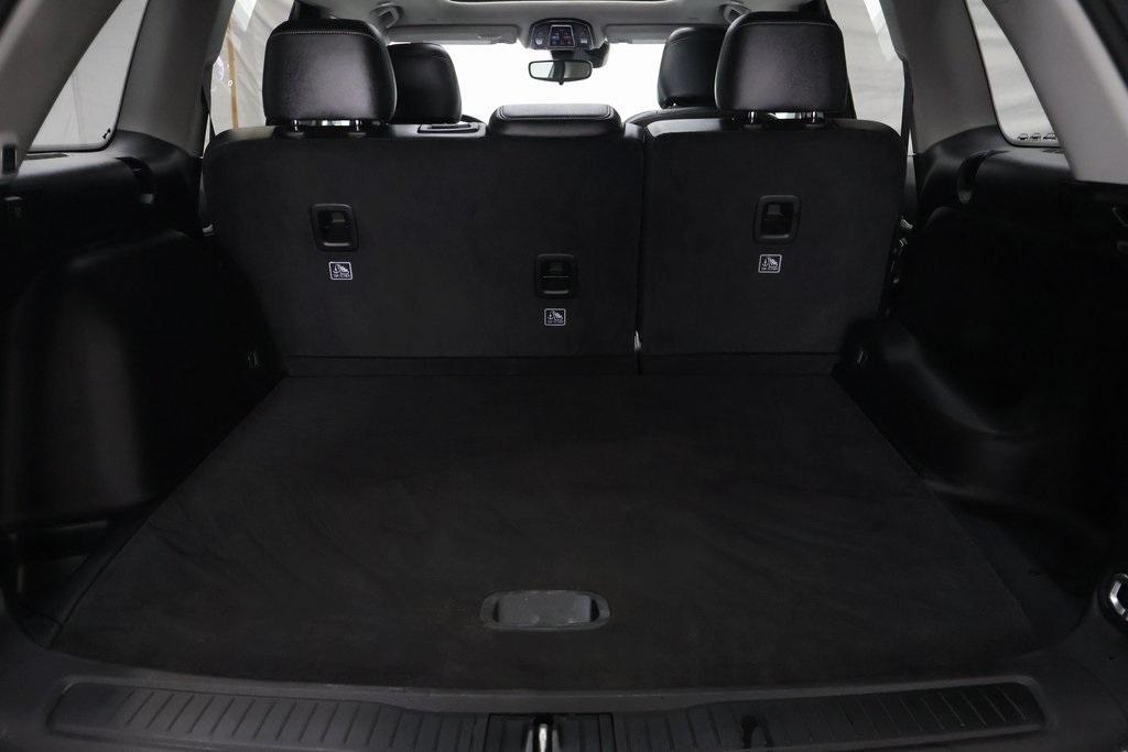 used 2024 Jeep Grand Cherokee car, priced at $36,995