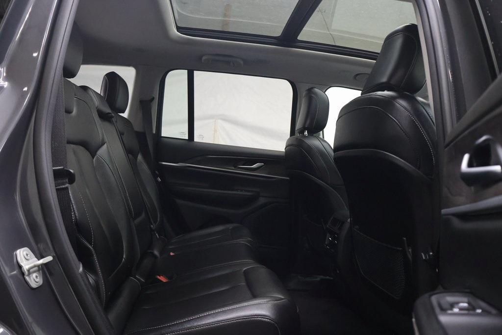 used 2024 Jeep Grand Cherokee car, priced at $36,995