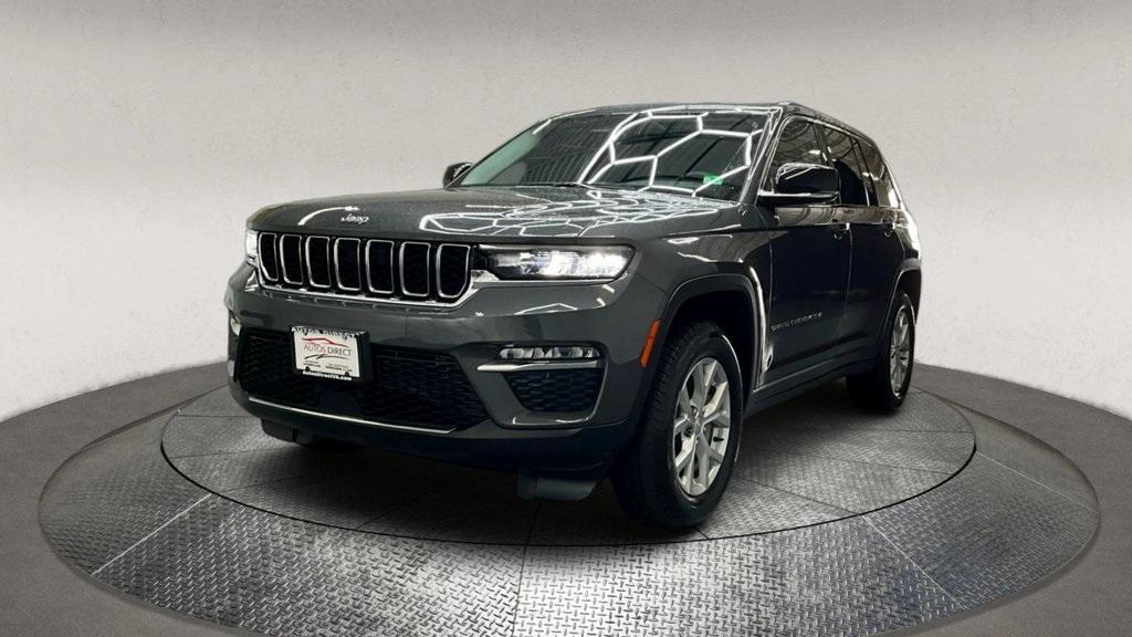 used 2024 Jeep Grand Cherokee car, priced at $36,995