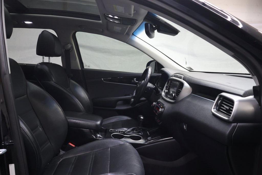 used 2019 Kia Sorento car, priced at $21,495