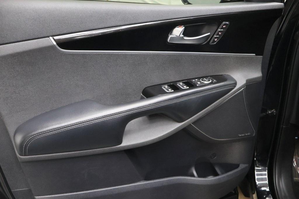 used 2019 Kia Sorento car, priced at $21,495