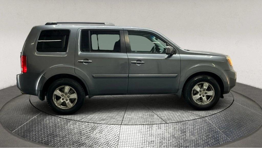 used 2011 Honda Pilot car, priced at $5,995