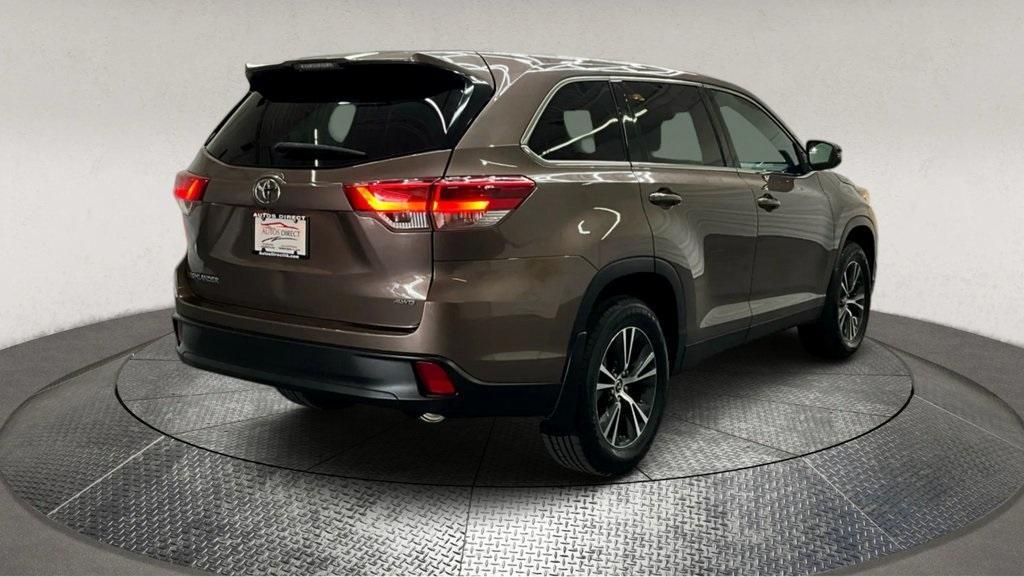used 2019 Toyota Highlander car, priced at $21,495