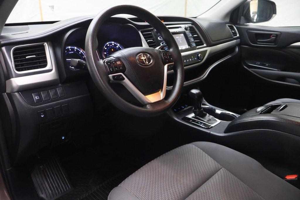used 2019 Toyota Highlander car, priced at $21,495