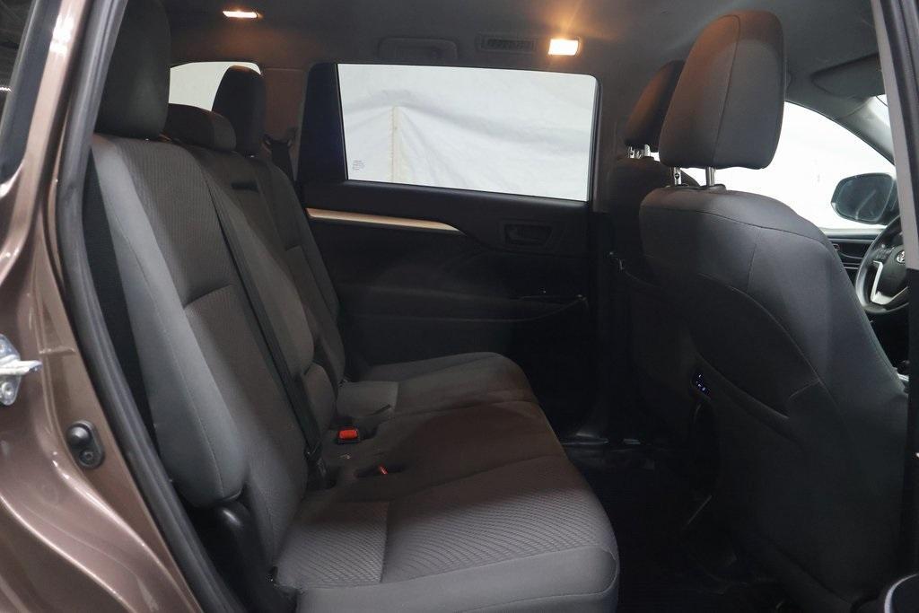 used 2019 Toyota Highlander car, priced at $21,495