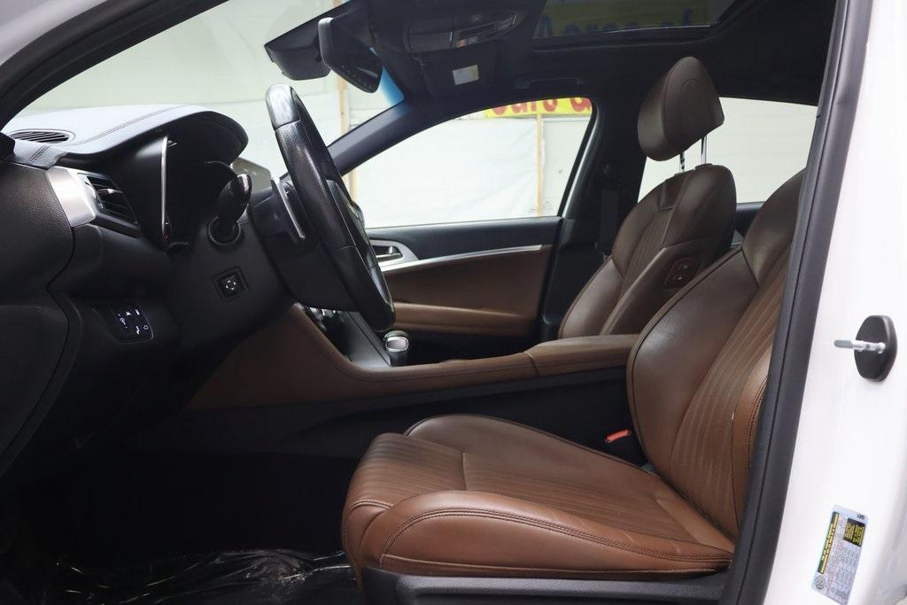 used 2021 Genesis G70 car, priced at $23,995