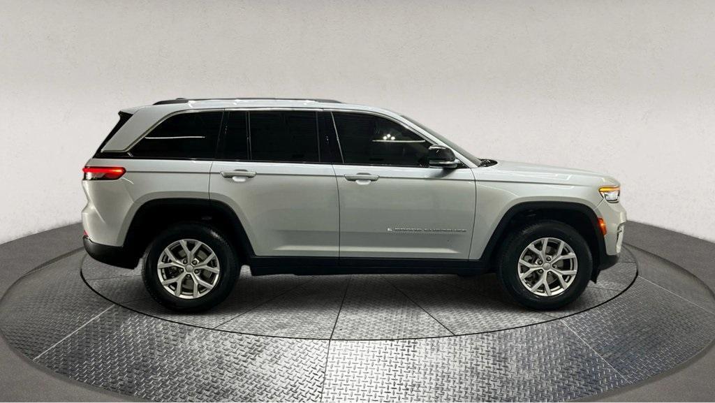 used 2022 Jeep Grand Cherokee car, priced at $26,995