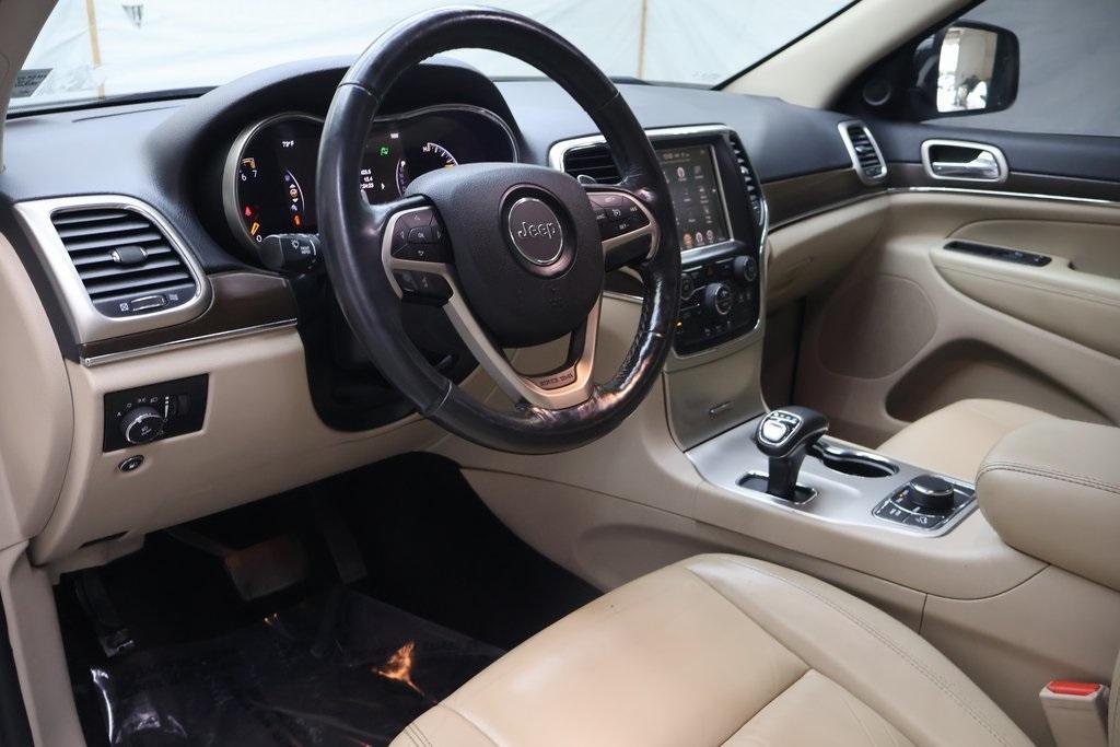 used 2015 Jeep Grand Cherokee car, priced at $11,995