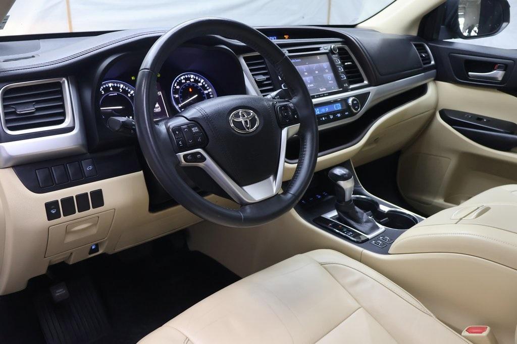 used 2016 Toyota Highlander car, priced at $17,495