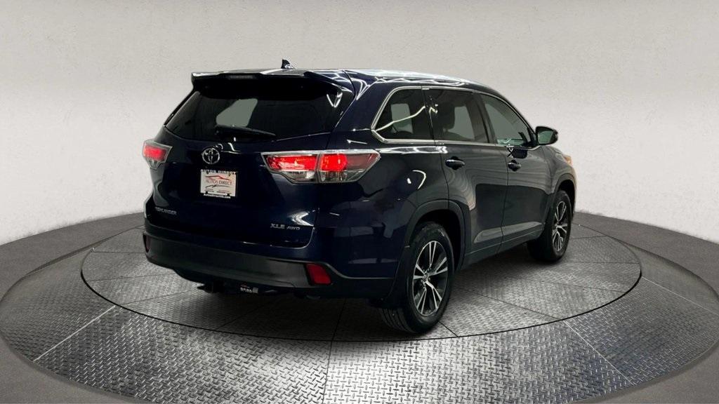 used 2016 Toyota Highlander car, priced at $17,495