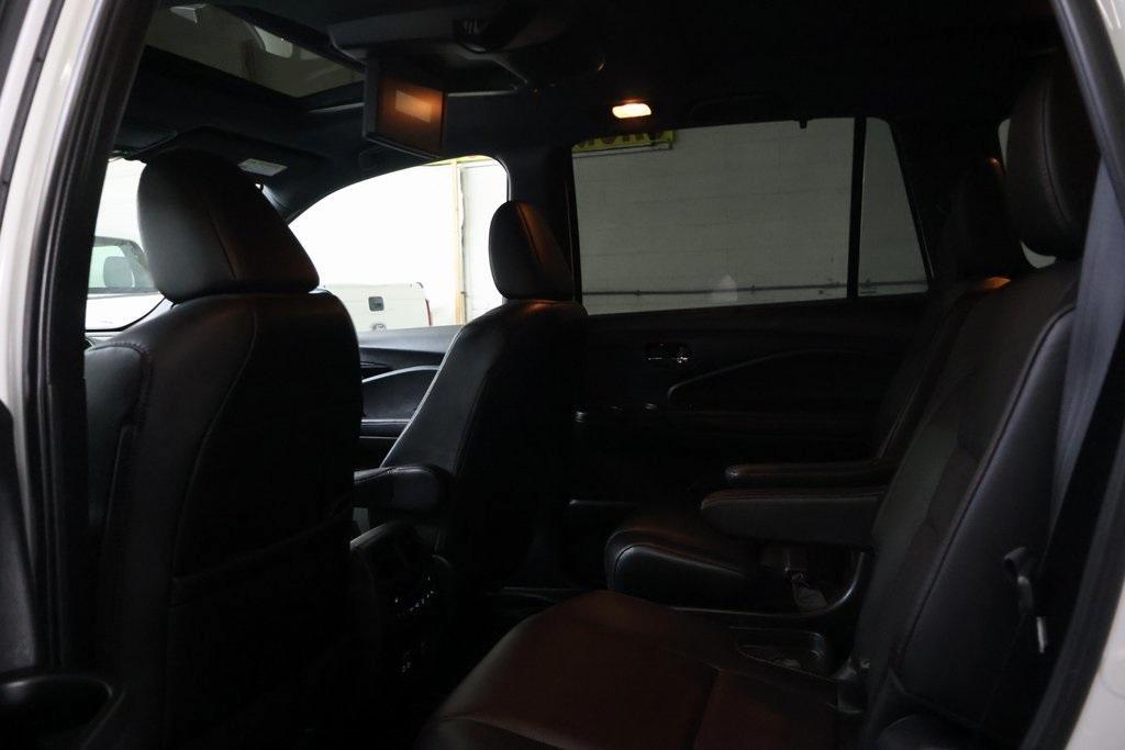 used 2022 Honda Pilot car, priced at $22,995