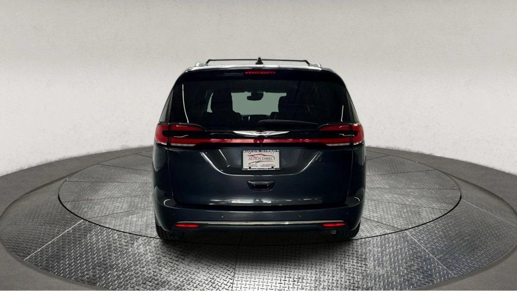 used 2021 Chrysler Pacifica car, priced at $18,495