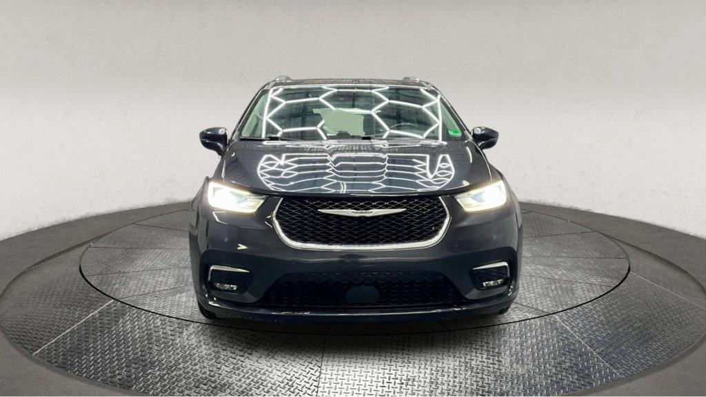 used 2021 Chrysler Pacifica car, priced at $18,495
