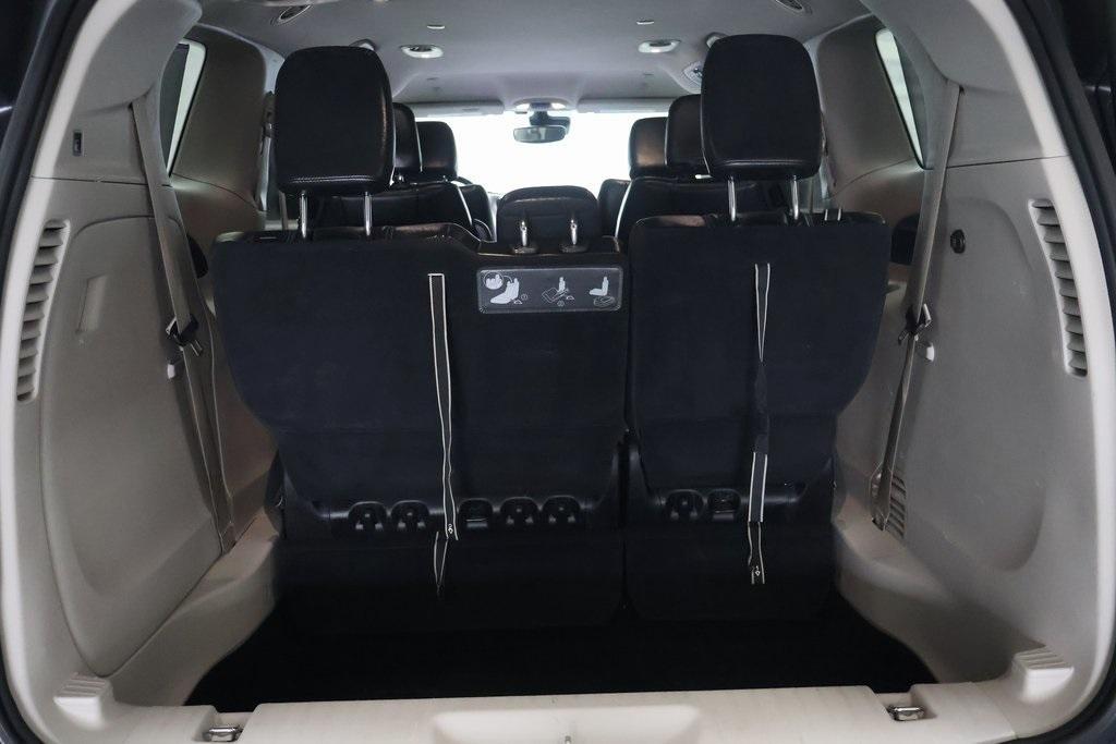 used 2021 Chrysler Pacifica car, priced at $18,495
