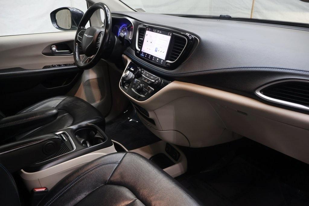 used 2021 Chrysler Pacifica car, priced at $18,495