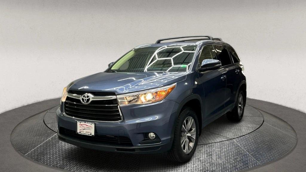 used 2015 Toyota Highlander car, priced at $22,995