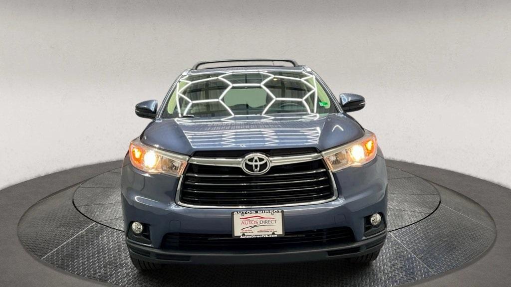 used 2015 Toyota Highlander car, priced at $22,995