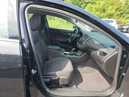 used 2017 Chevrolet Malibu car