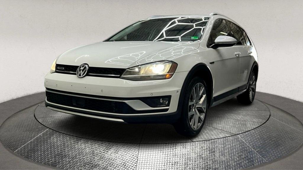 used 2017 Volkswagen Golf Alltrack car, priced at $14,995