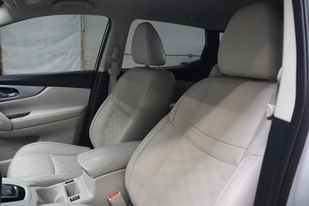 used 2020 Nissan Rogue Sport car, priced at $19,995