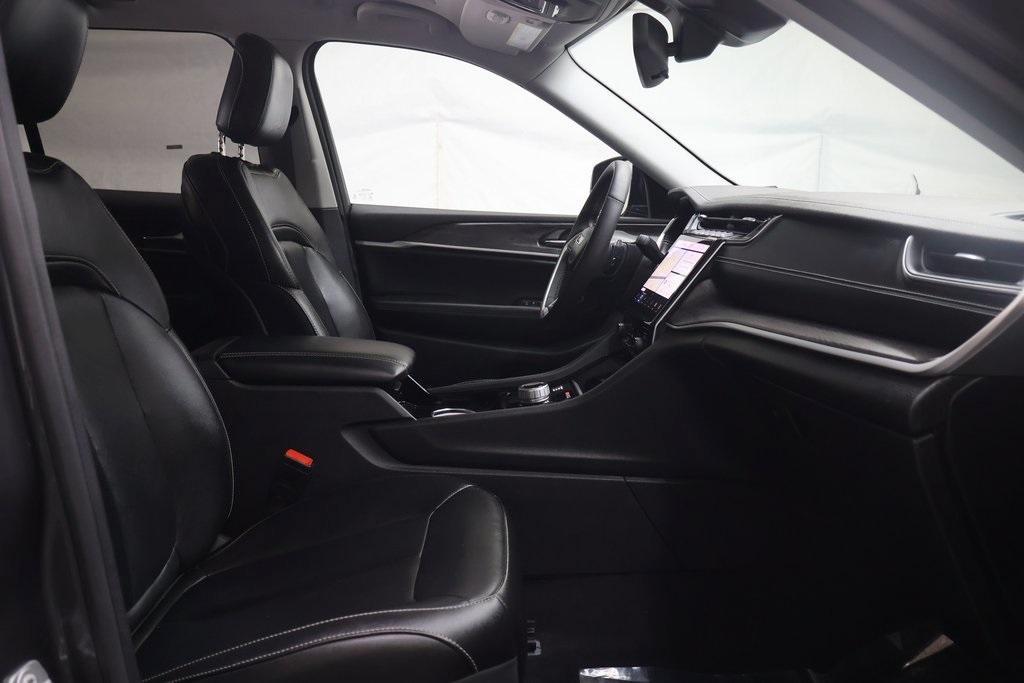 used 2023 Jeep Grand Cherokee car, priced at $33,995