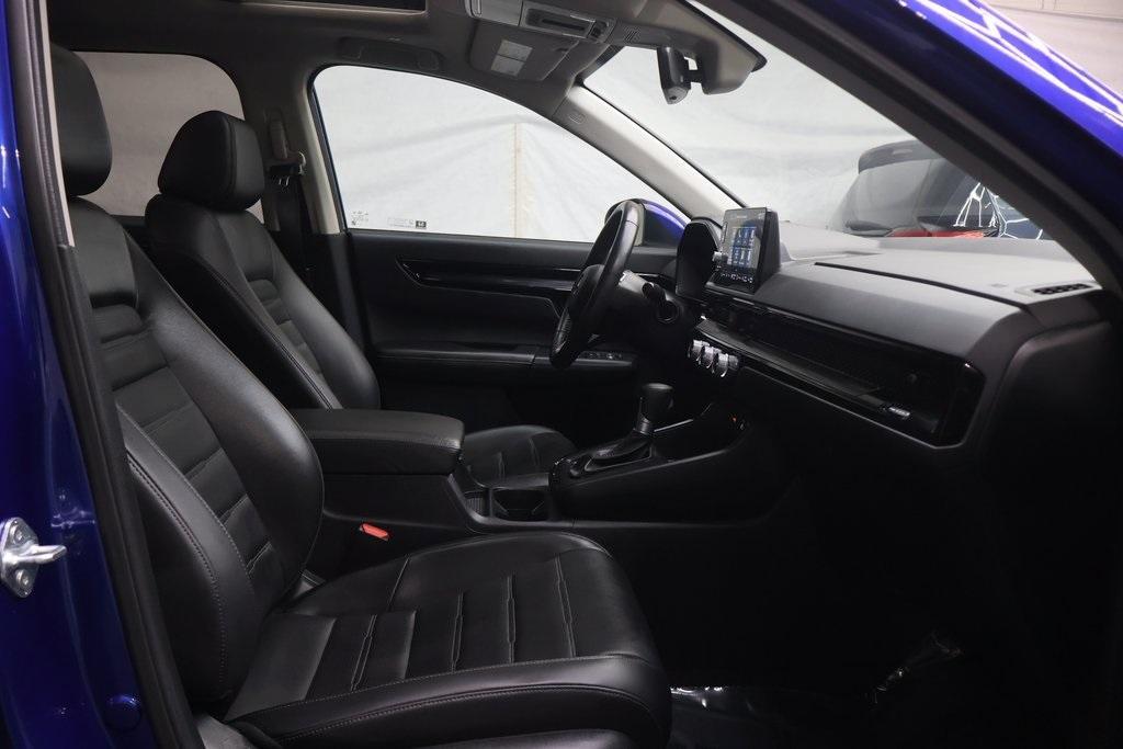 used 2025 Honda CR-V car, priced at $30,695