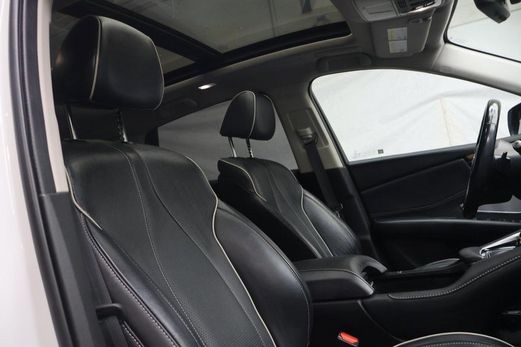 used 2020 Acura RDX car, priced at $32,495