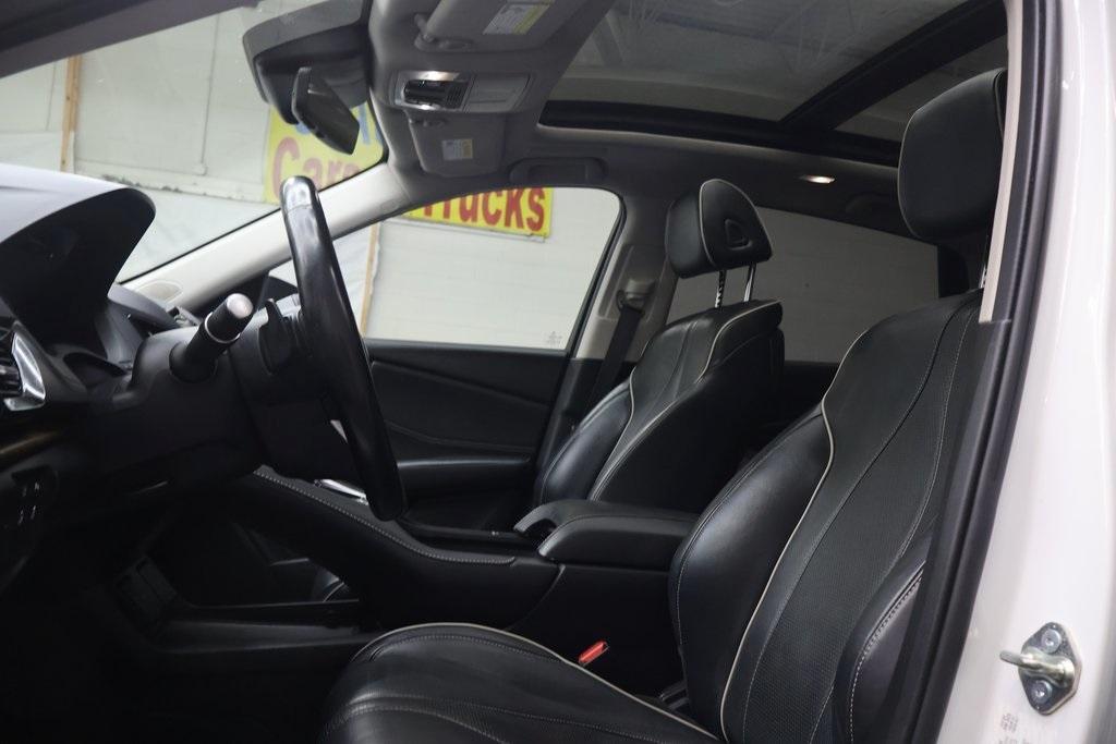 used 2020 Acura RDX car, priced at $32,495