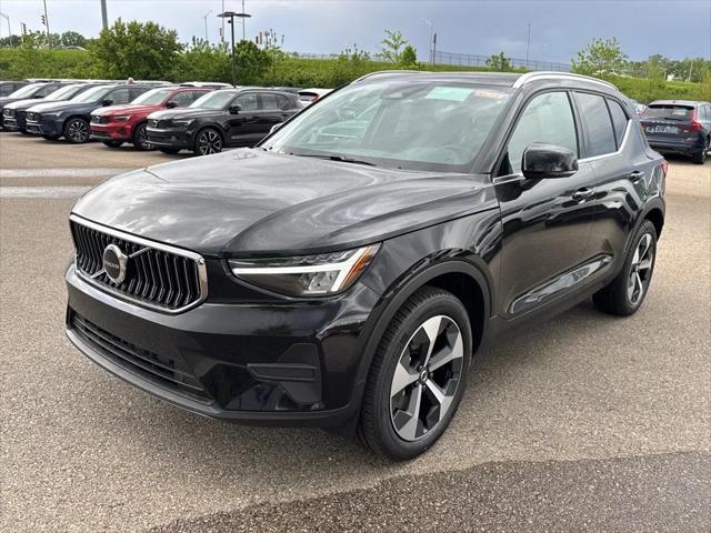 new 2025 Volvo XC40 car, priced at $46,035