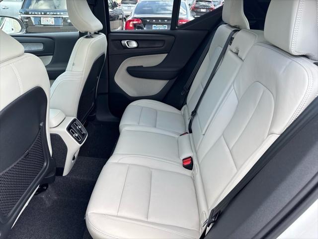 new 2025 Volvo XC40 car, priced at $49,810