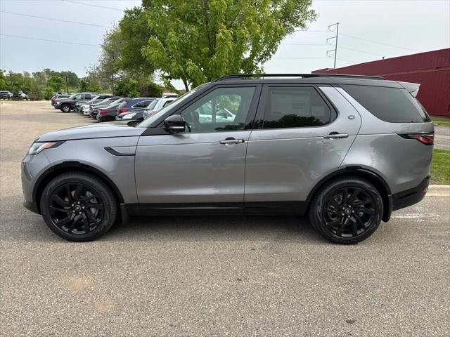 new 2025 Land Rover Discovery car, priced at $69,975
