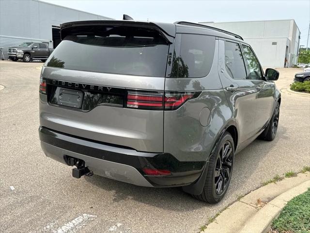 new 2025 Land Rover Discovery car, priced at $69,975