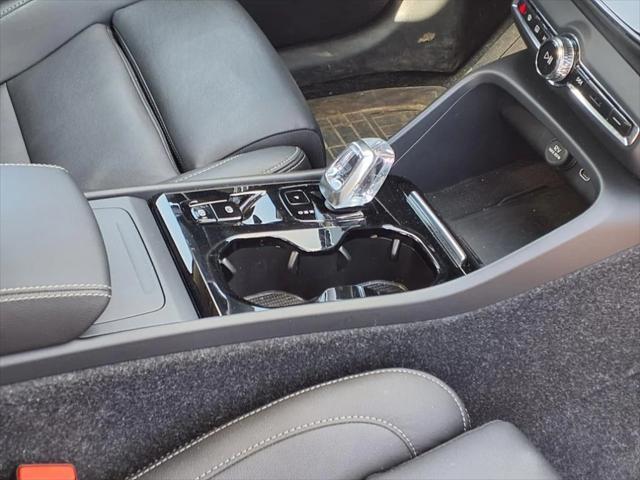used 2025 Volvo XC40 car, priced at $40,991