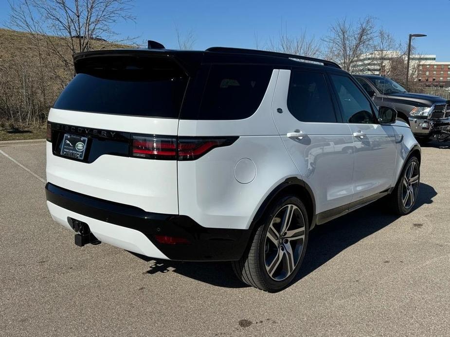 new 2024 Land Rover Discovery car, priced at $82,625