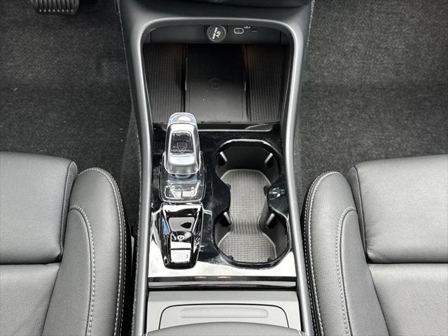 new 2025 Volvo XC40 car, priced at $52,790