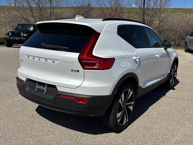new 2025 Volvo XC40 car, priced at $49,575